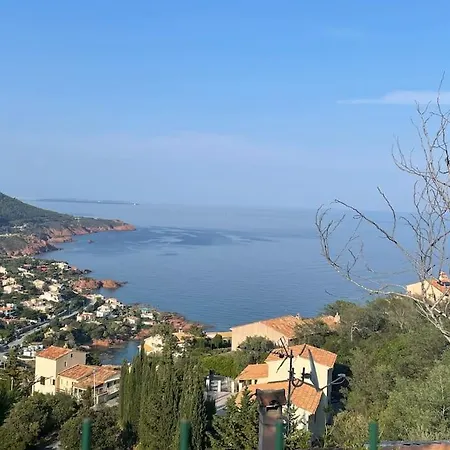 Bleu Antheor Apartment